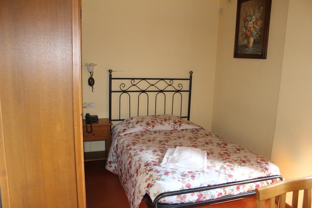 La Torricella Hotel ป็อปปี ห้อง รูปภาพ