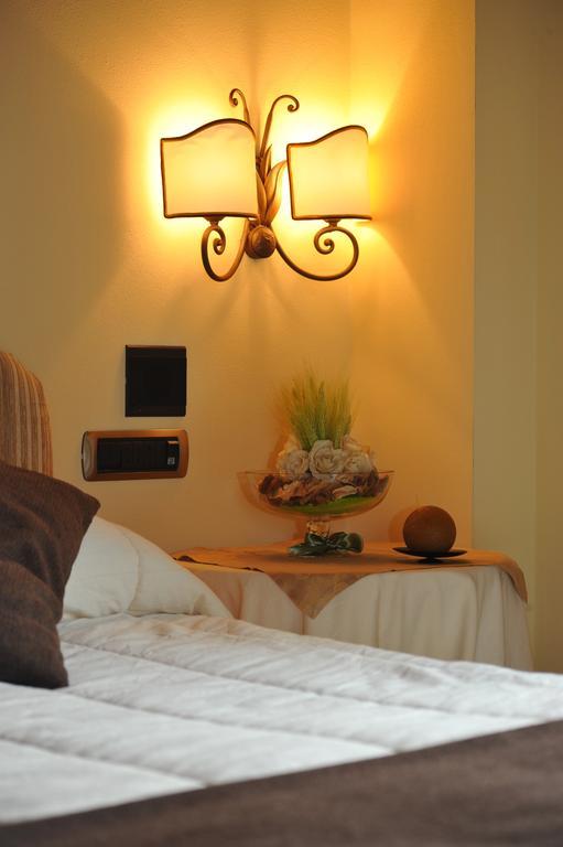 La Torricella Hotel ป็อปปี ภายนอก รูปภาพ